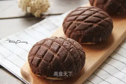 Coco pineapple bun