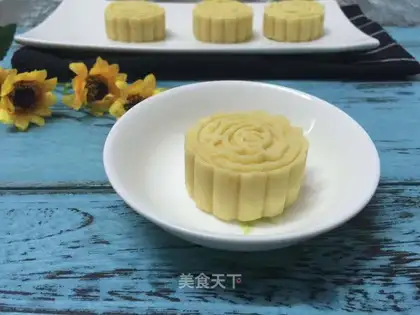 Green bean cake