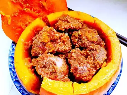 Pumpkin's steamed ribs