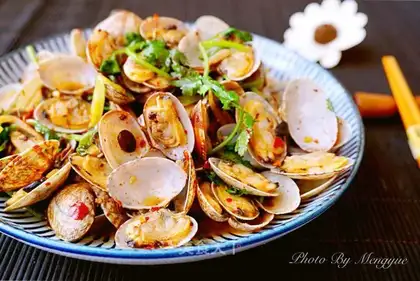 Scrambled clams