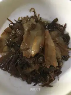 Plum-cracker