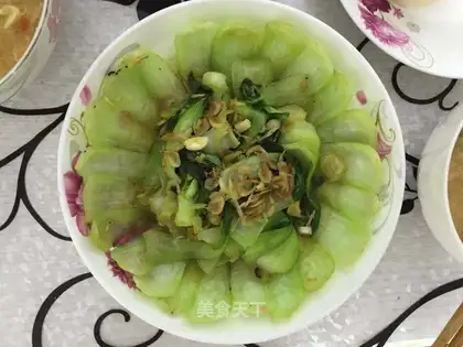 Shrimp skin and oil