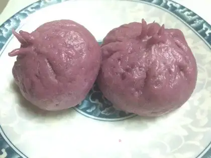 Pomegranate sandbag