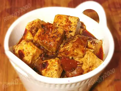 Red oil tofu