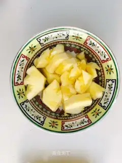 Quick pineapple cut