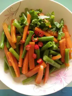 ♪ The horns of red carrots ♪