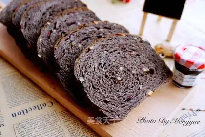 Coco-cracker bread