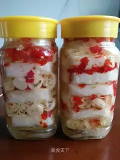 Rolling roll of pickles