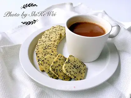 Black sesame cookies
