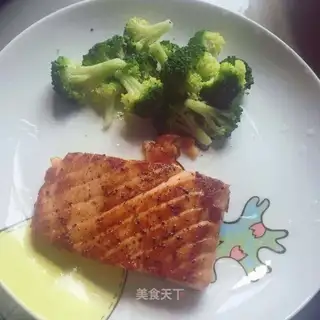 Fried salmon