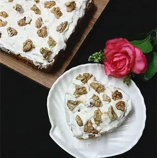 Carrot cheese walnut cake