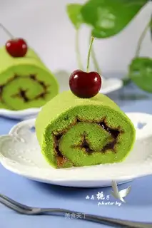 A spinach cake roll