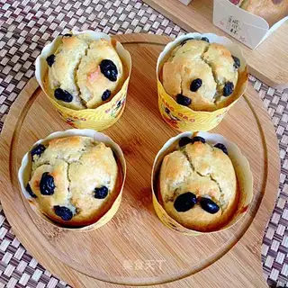 Banana tarts, marfin cake