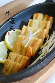Salt roasted eels