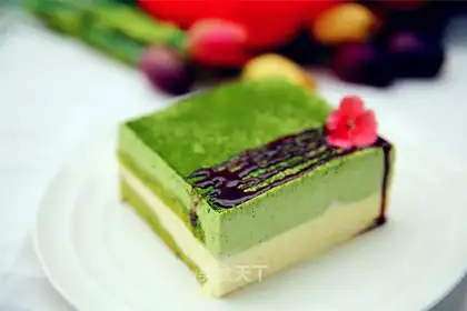 Tea mousse cake