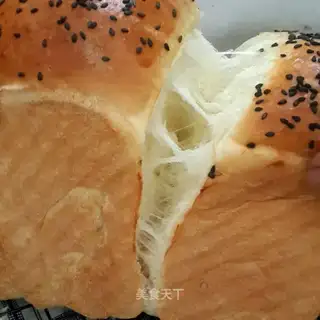 Milk sesame toast