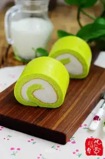 Pineapple Mush cake roll