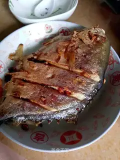 Fried goldfish