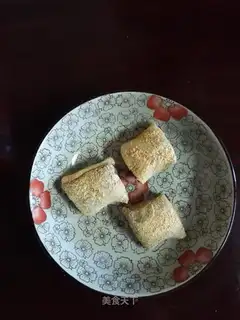 Donkey rolls