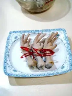 pickled chicken feet