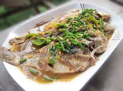 braised crucian carp