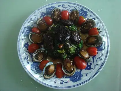Abalone in sauce