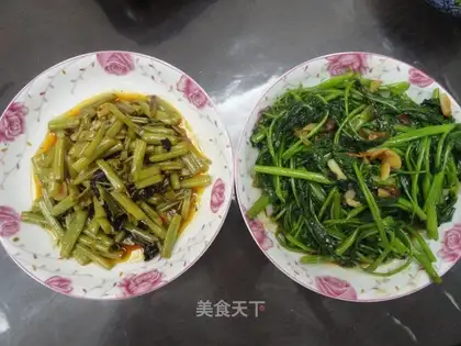 Hot and sour water cabbage stems