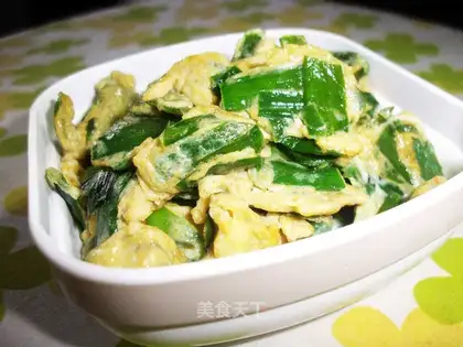 chives scrambled eggs