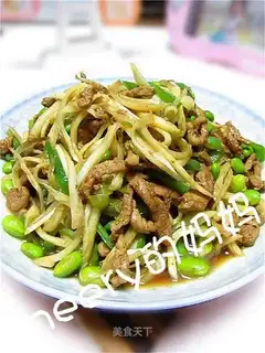 stir-fried shredded pork with rice straw