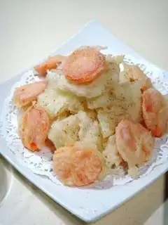 Home-cooked fried cabbage