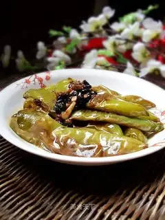 Tiger skin green pepper