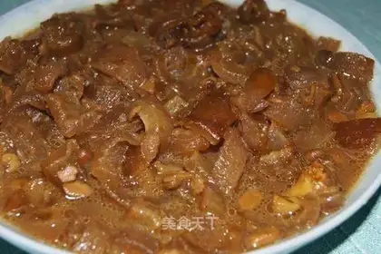 Douban pork skin