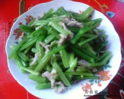 shredded pork and celery
