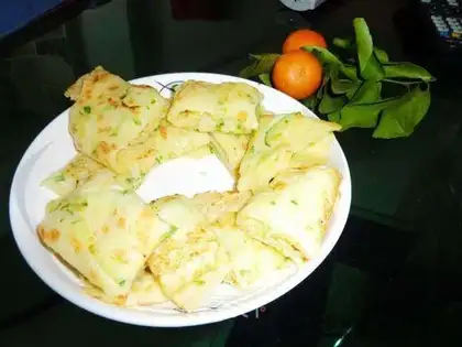 Cucumber shredded bean dregs pancakes