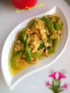 Smelt fried eggs
