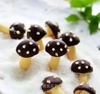Mushroom cookies