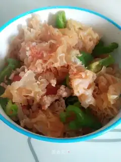 Ears fried meat