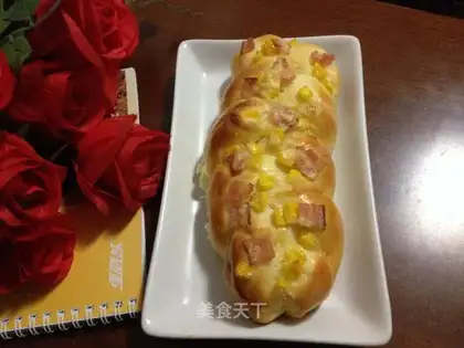 Bacon corntail bread