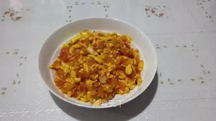 Tomato fried eggs