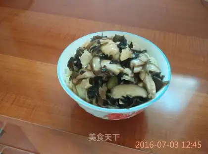 Fish halo noodles