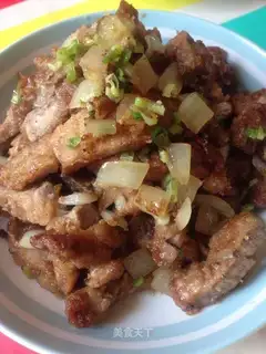 Pretzel pork chops