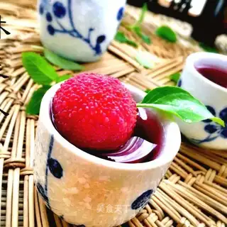 Yang Mei