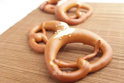 German alkaline bread