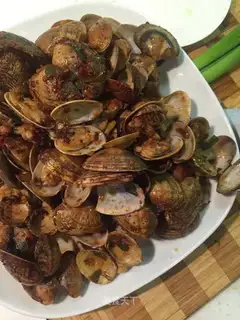 Spicy clams