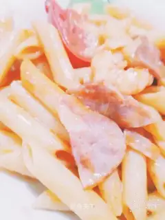 Tomato bacon macaroni