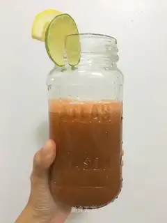 Lemon cucumber carrot honey juice