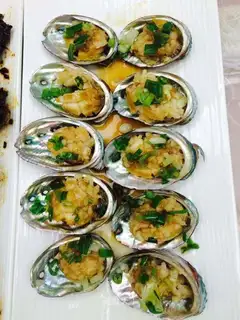 Clean abalone