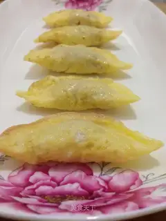Fresh egg dumplings