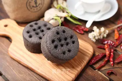 A soft-sniffed beehive coal