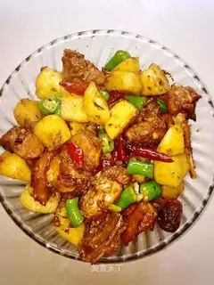 Red rabbit and potatoes